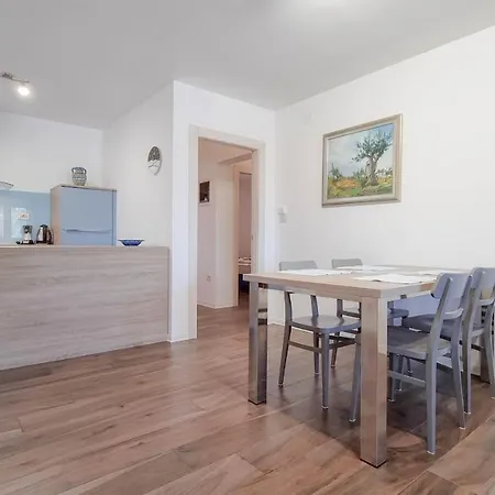 Clai Apartment